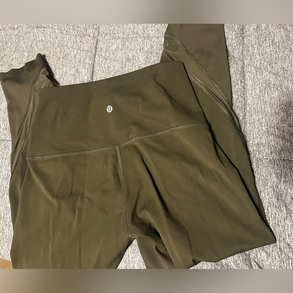 LULULEMON WUNDER UNDER PANT LASER-CUT ROLL DOWN MESH OLIVE SIZE 6